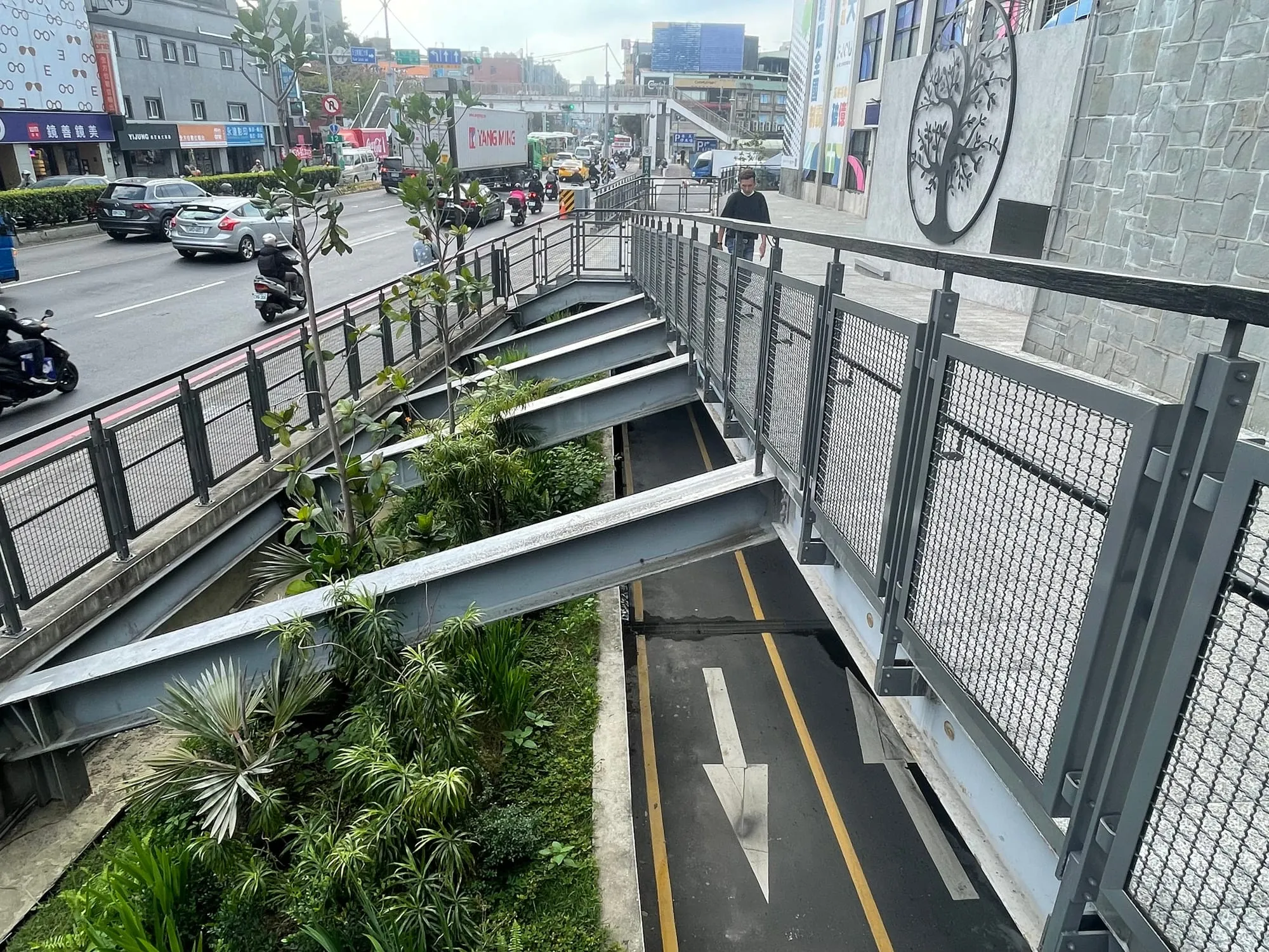 輔仁大學校門口景觀再造計畫 照片 4